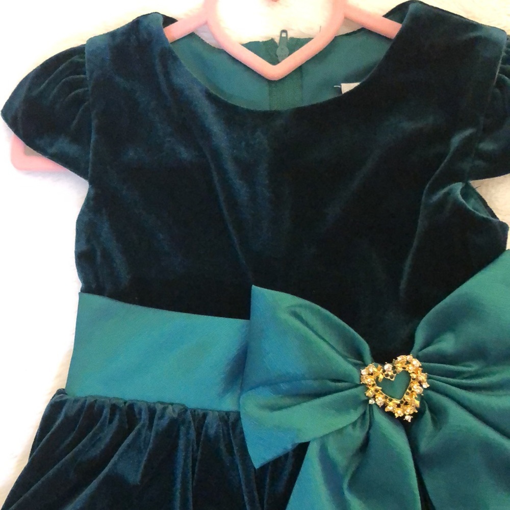 HOLIDAY DRESS - Picture 5 of 6